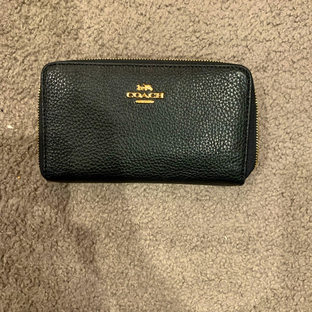 Coach Pebble Leather Wallet Used - Great Condition